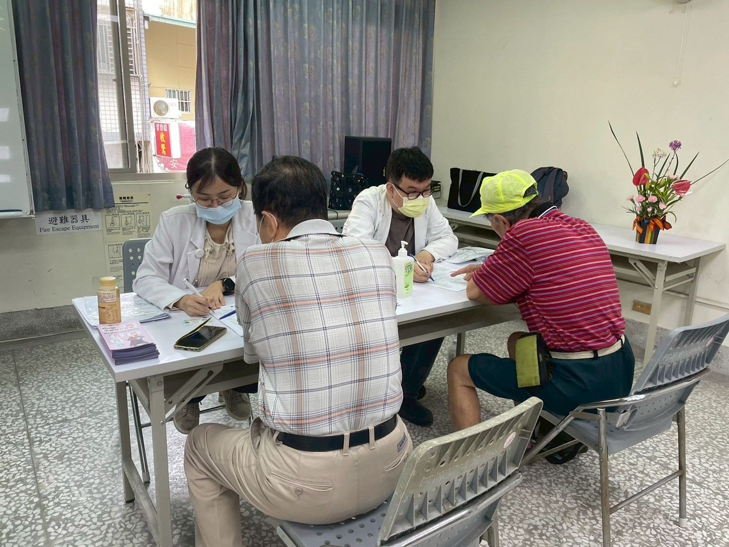 2025/04/27西屯區何源里活動中心
醫師講解成人健檢報告提供醫療建議