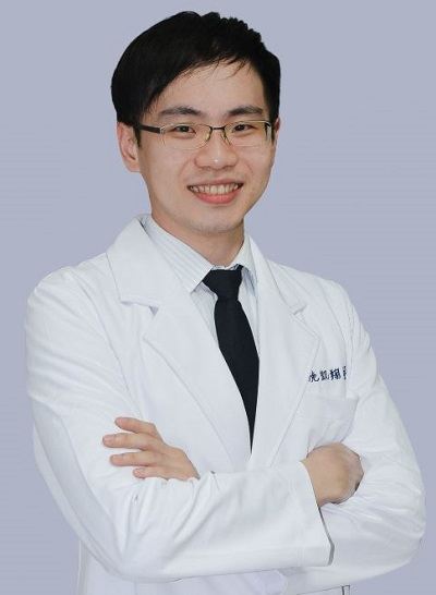 施凱翔醫師頭貼.jpg
