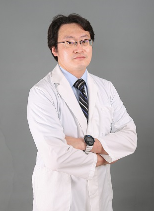 賴志泓醫師-修.png