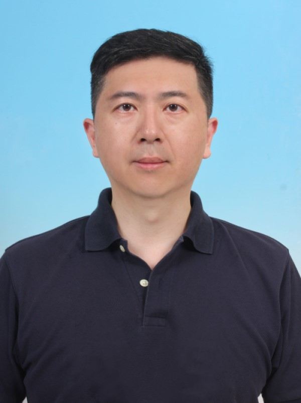 王志偉 醫師.jpg