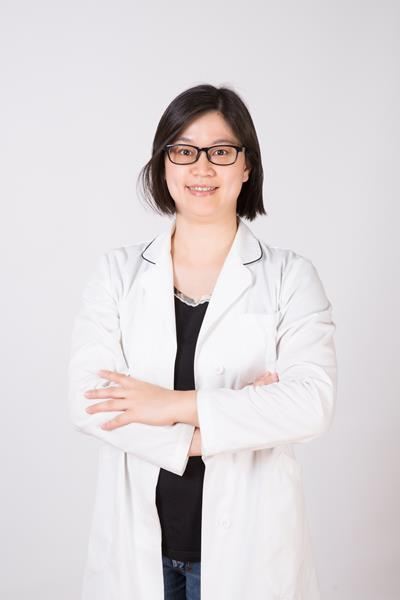 曾伶玉治療師