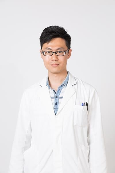 何彥寬治療師